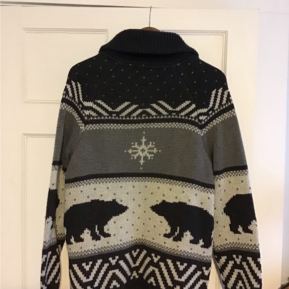 Casual men’s thick knitted zipper cardigan sweater with bear pattern - Picture 4 of 7